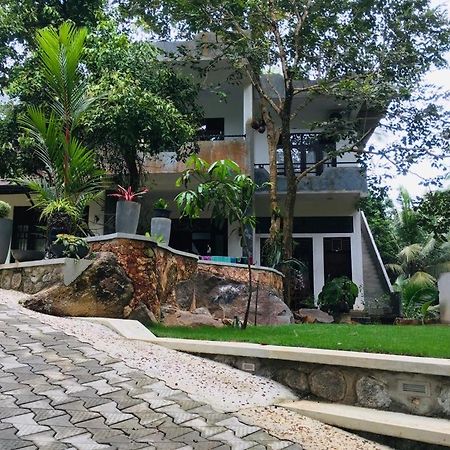 Center Point Villa Унаватуна Экстерьер фото
