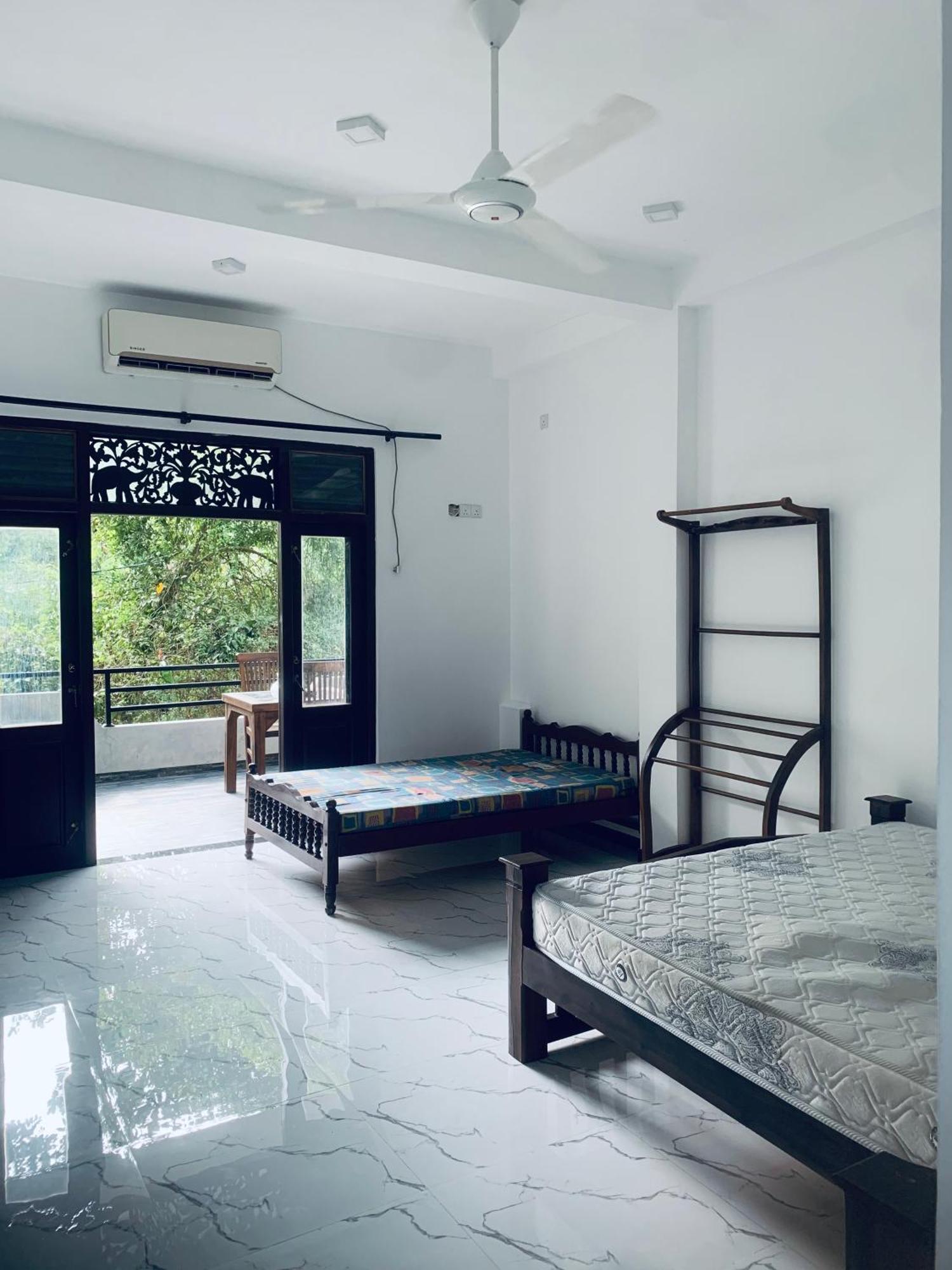 Center Point Villa Унаватуна Экстерьер фото